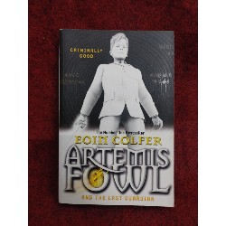 Artemis Fowl: Eoin Colfer and the last Guardian mới 80% 134332