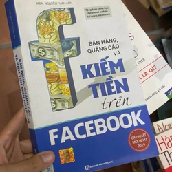 Bán hàng quảng cáo và kiếm tiền trên Facebook