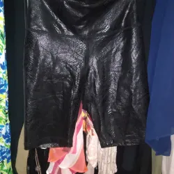 Quần da size S 996711