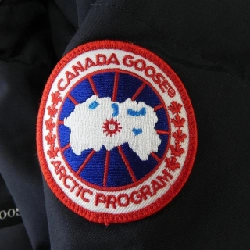 【Mã giảm giá】Áo khoác lông vũ Canada Goose 642101