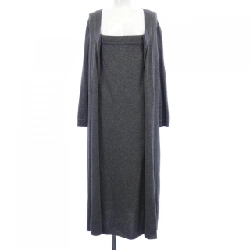 HERMES 67-7708. Váy liền