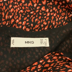 Váy họa tiết Mango size XS  199522