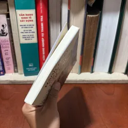 II Truyện Dài Thiếu Nhi: Hành Trình Trở Về Của Bầy Chó - Bùi Mai Linh - 2023 752185