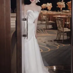 Váy cưới đi bàn cao cấp trễ vai (mặc 1 lần) 791296