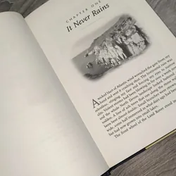 The Dogs of Windcutter Down: One Shepherd's Struggle for Survival
David Kennard 723317