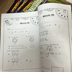 Bộ sách Math Minutes grade1-8 cho bé học Toán bằng English 1031500