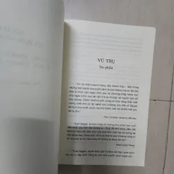 Sách Vũ trụ của Carl Sagan 717356