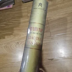 Tuyển tập các bài viết về giáo dục và văn học (bìa cứng)
180k 567942