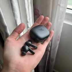 Tai nghe Bluetooth JBL Live 2 Pro đẹp keng kèm ốp cáp sạc 731612