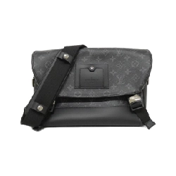 Túi đeo chéo Louis Vuitton Monogram Eclipse Voyage PM M40511