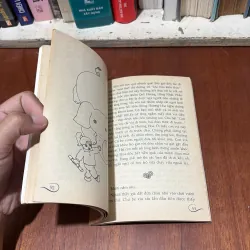 II Tập Truyện Ngắn Thiếu Nhi: Bông Hoàng Ngọc - Trần Đồng Minh - 2002 757916