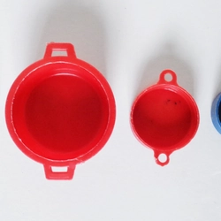 Lô 04 nồi nấu ăn nhựa mini trong bộ chơi đồ hàng xưa phiên bản tuổi thơ 9x 454820