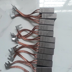 Cung cấp các laoij chổi than công nghiệp, chổi than máy phát 332379