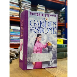 The Garden of the Stone - Victoria Strauss 547289