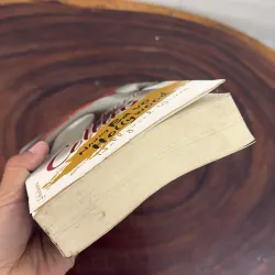 II Tiểu Thuyết: Những Bà Vợ Hollywood - Jackie Collins - 2012 1010431