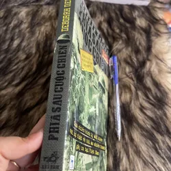 Phiá sau cuộc chiến  714004