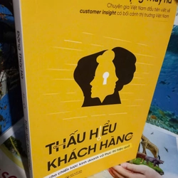 thấu hiểu khách hàng