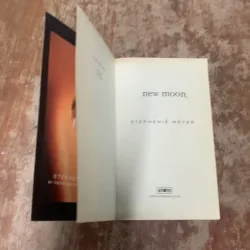 NEW MOON - STEPHENIE MEYER 763060