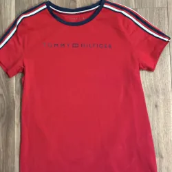 Áo thun nữ Tommy Hilfiger