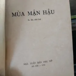 tiểu thuyết Mùa mận hậu của nhà văn Ma Văn Kháng. 
 695688