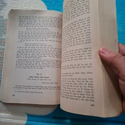 GIẢNG VĂN VĂN HỌC VIỆT NAM 735467