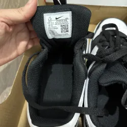 Cần pass giầy thể thao Nike chính hãng 971510