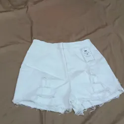 Quần short nữ trắng, áo kiểu trắng  989777