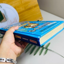 [Sách 2hand từ US] Like new 90% - The Book of Wildly Spectacular Sports Science  473008