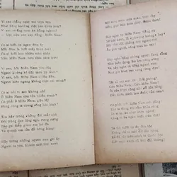 Tủ sách văn học mọi nhà, tuyển thơ Tố Hữu 708040