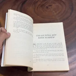 II Văn Thơ Đả Kích, Trào Phúng, Câu Đối: Vỏ Quýt Dày, Móng Tay Nhọn - Đặng Minh Phương 999187