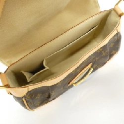 Túi xách vai Louis Vuitton Monogram Beverly MM M40121 - Hàng hiệu Chính hãng 768490