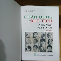 Chân Dung & Bút Tích Nhà Văn Việt Nam (Tập 1) 277034