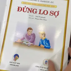 Giáo dục nhân cách cho học sinh : ĐỪNG LO SỢ - in cán bóng - trọn bộ có 29 quyển 1026641