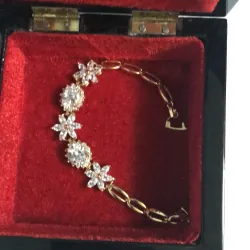 Lắc tay sang trọng 977311