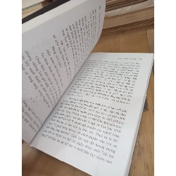 Khu vườn lưu lạc - Nguyễn Vĩnh Nguyên