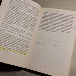 Karl Marx and Friedrich Engels - The Communist Manifesto 1010137