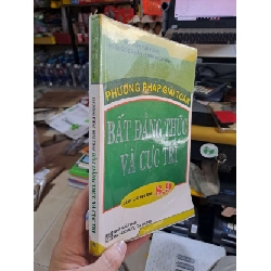 (TẶNG BOOKMARK) Phương Pháp Giải Toán - Bất Đẳng Thức Và Cực Trị Dành Cho Lớp 8,9 - Nguyễn Văn Dũng, Võ Quấc Bá Cẩn, Trần Quốc Anh - 2011 mới 80% ố RBK3012