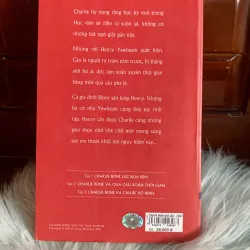Charlie Bone và quả cầu xoắn thời gian 1042147