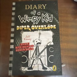 Sách ngoại văn cho thiếu nhi - Diary of a Wimpy Kid Diper Overlode - còn mới 183054