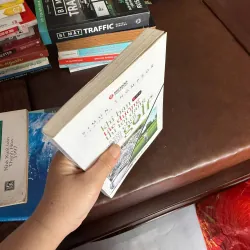 Khi Bạn Tắc Đường Thì Tôi Đang Chơi Golf | Simon Thompson- K4 1026064