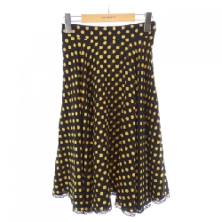 Chân váy MIU MIU MG620 1BYI - Hàng hiệu Authentic