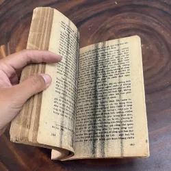 [Xem Kỹ Ảnh] - II Lịch Sử: Lịch Sử Văn Học Việt Nam - 1980 1008482