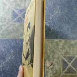 Tuổi ra đời của người công dân - V. Xu-Khôm-lin-xki 932657