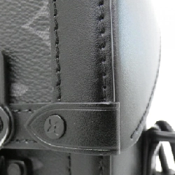 Túi xách vai Louis Vuitton Monogram Eclipse Vertical Trunk Wearable Wallet M82077 - Hàng hiệu Chính hãng 766925