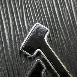 Túi xách vai Louis Vuitton Epi Busi M59386 612998