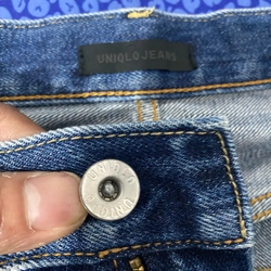 quần ống suông jeans Uniqlo. Chuẩn chính hãng số3  531021