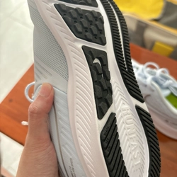 Giày Nike size 35.5cm 442629
