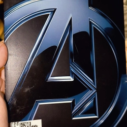 MARVEL AVENGERS - Ngoại văn thiếu nhi kèm ảnh thật in màu