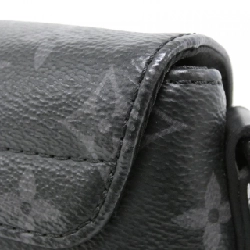 Túi đeo vai Louis Vuitton Monogram Eclipse District PM M45272 - Hàng hiệu Chính hãng 802914