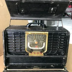 Đài xưa ZENITH năm sản xuất 1947  m1 960927